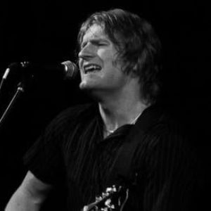 Loz Rabone — Live Entertainment